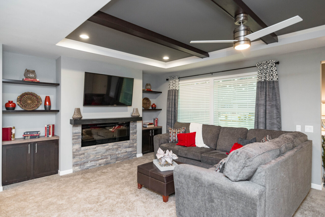 fairmont_masters_series_92602_pinehurst_modular_home_living_room_1322_12